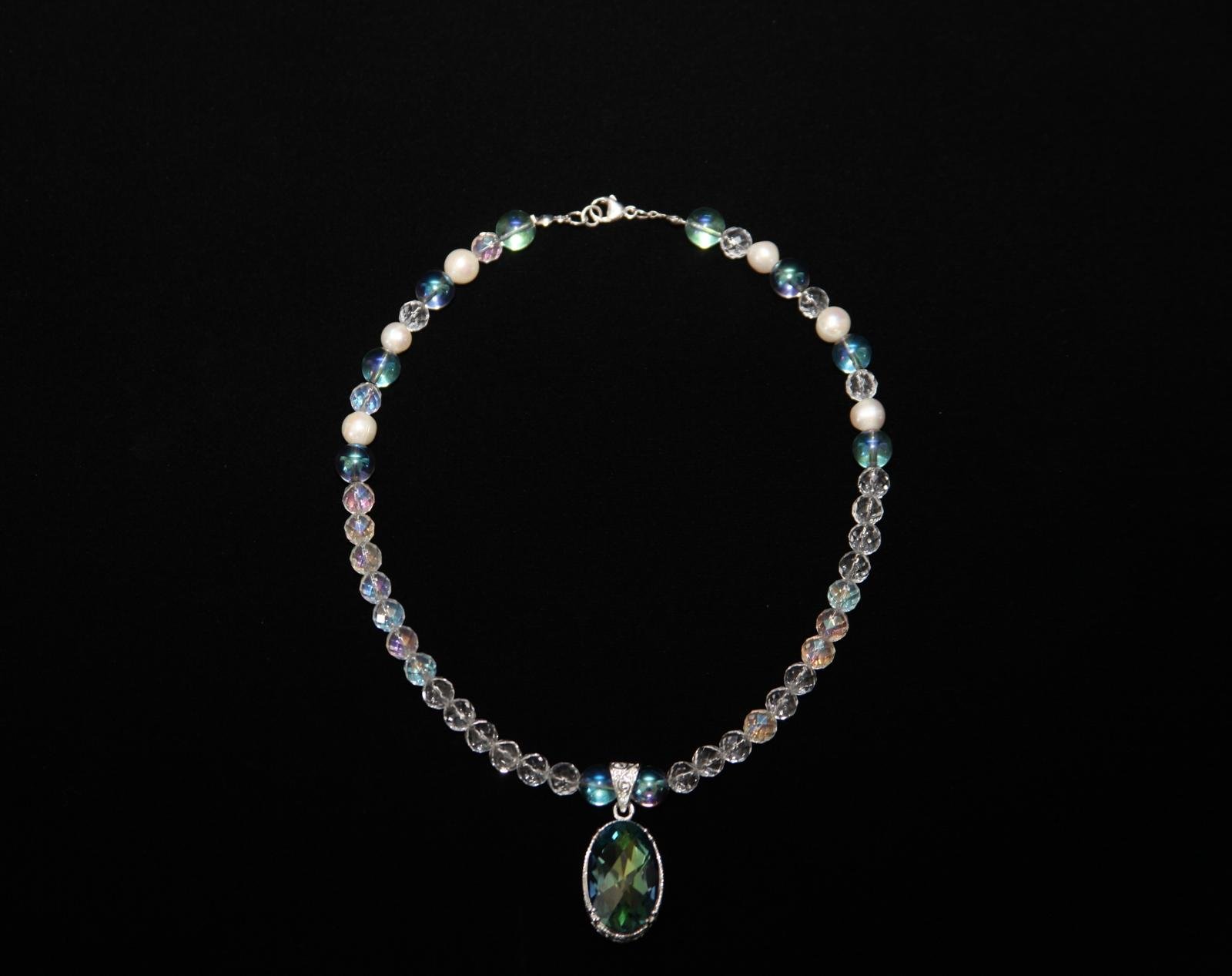Delicate beaded necklace with pearls, clear crystals, and an oval green gemstone pendant – Perles Custom Jewelry NYC