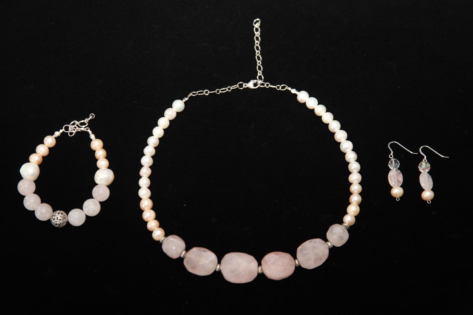 Matching jewelry set: necklace, bracelet, and earrings with pearls and rose quartz stones – Perles Custom Jewelry NYC